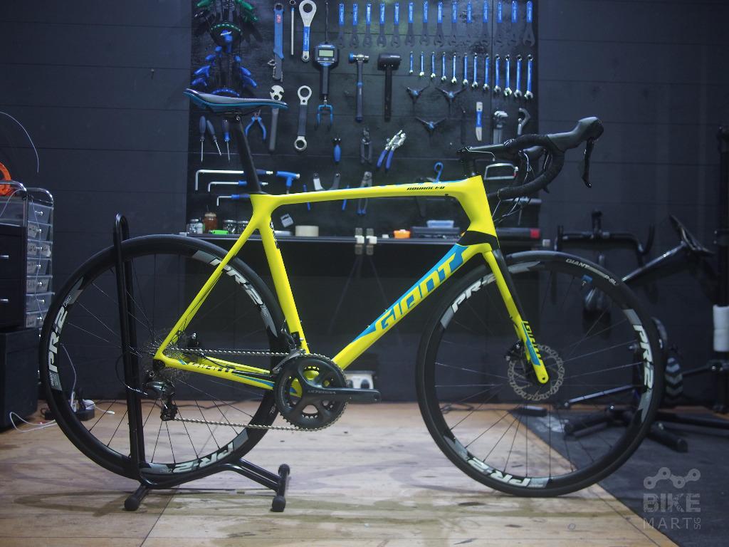 giant xl road bike