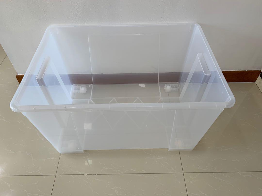 Plastic bin store for hamster cage