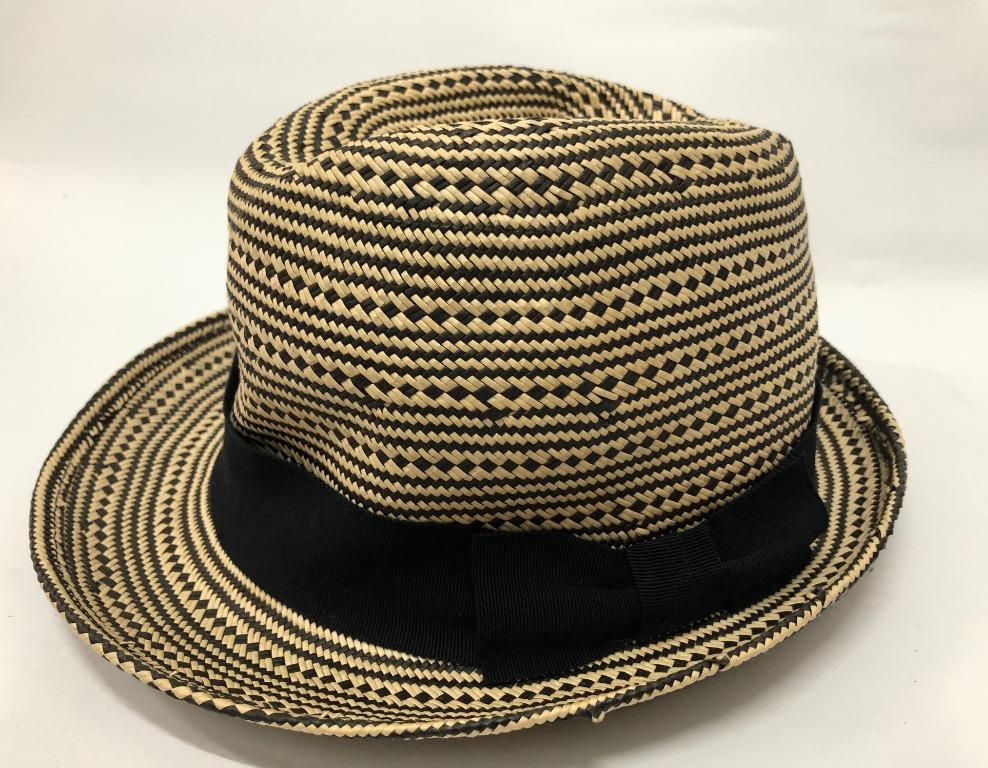 hugo boss cap gold