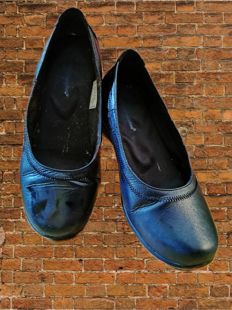 hush puppies blue sandals