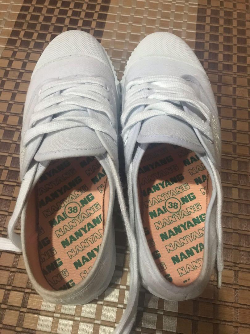 Kasut Takraw Nanyang Size 38 Men S Fashion Footwear Others On