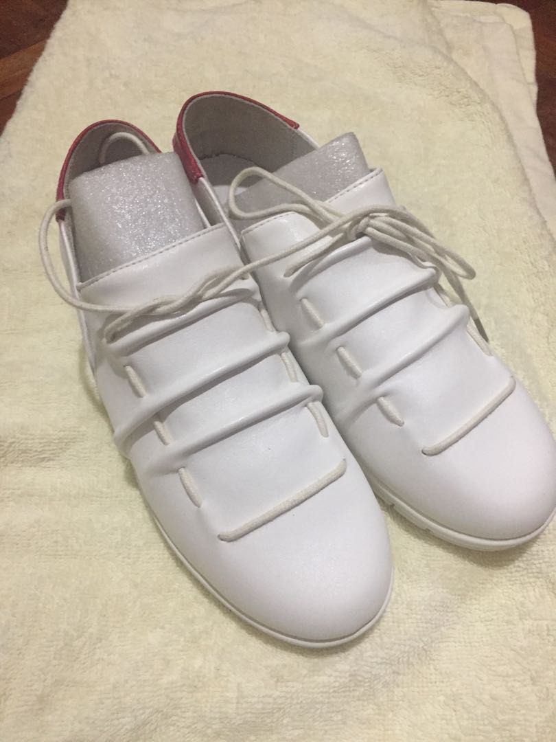 korean white rubber shoes