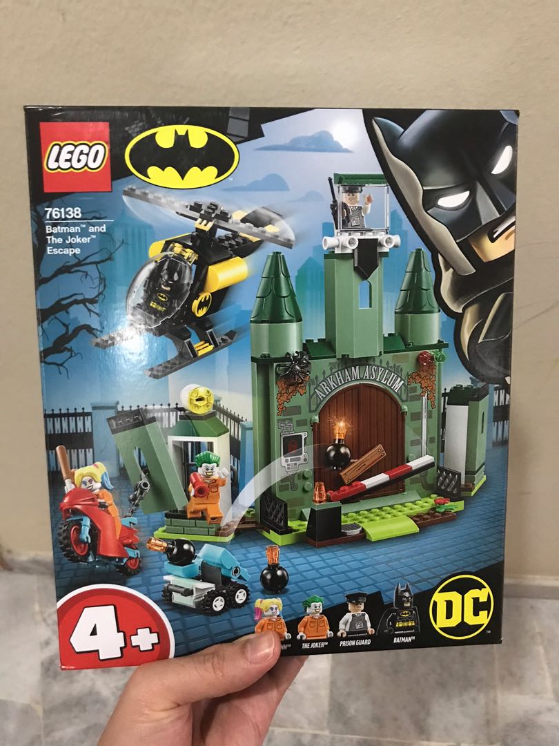 lego batman 76138