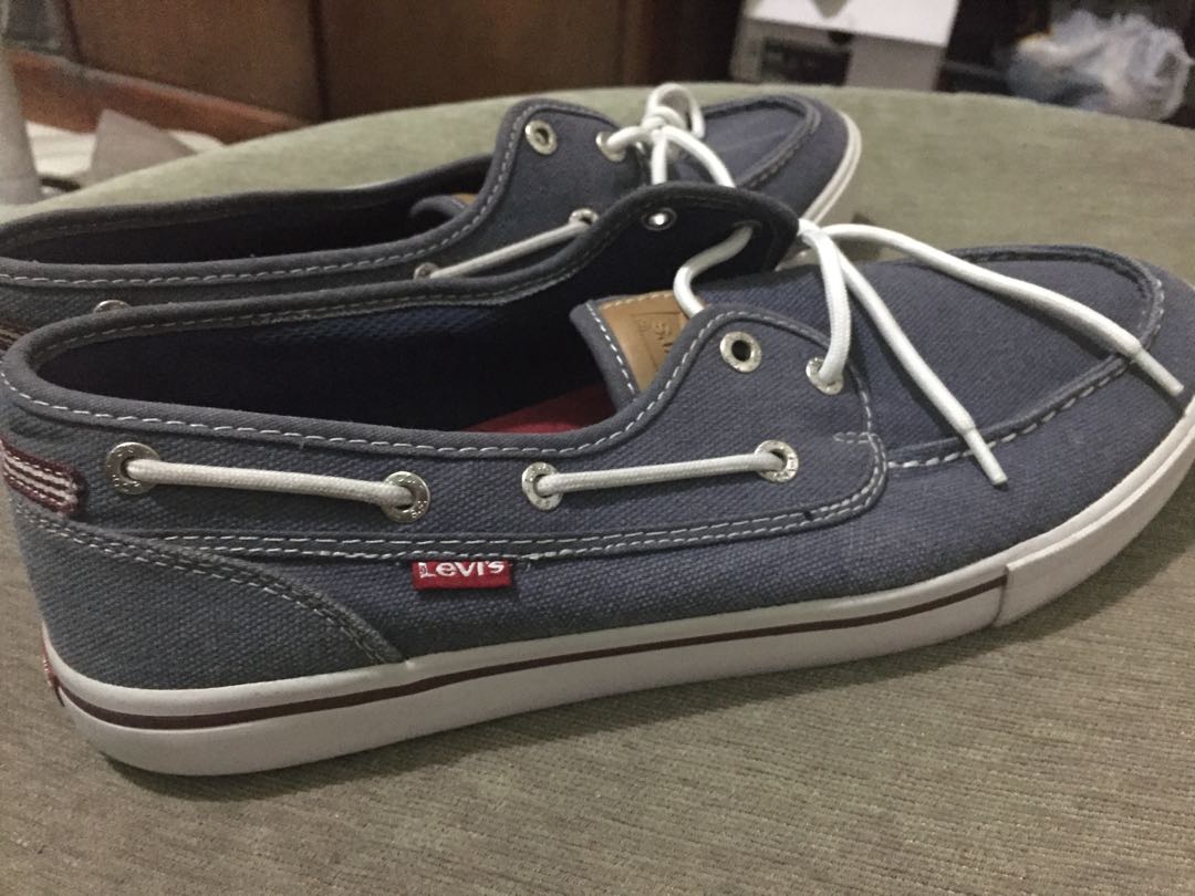 Levi's canvas upper shoes sz10, Men's Fashion, Footwear, Sneakers on  Carousell