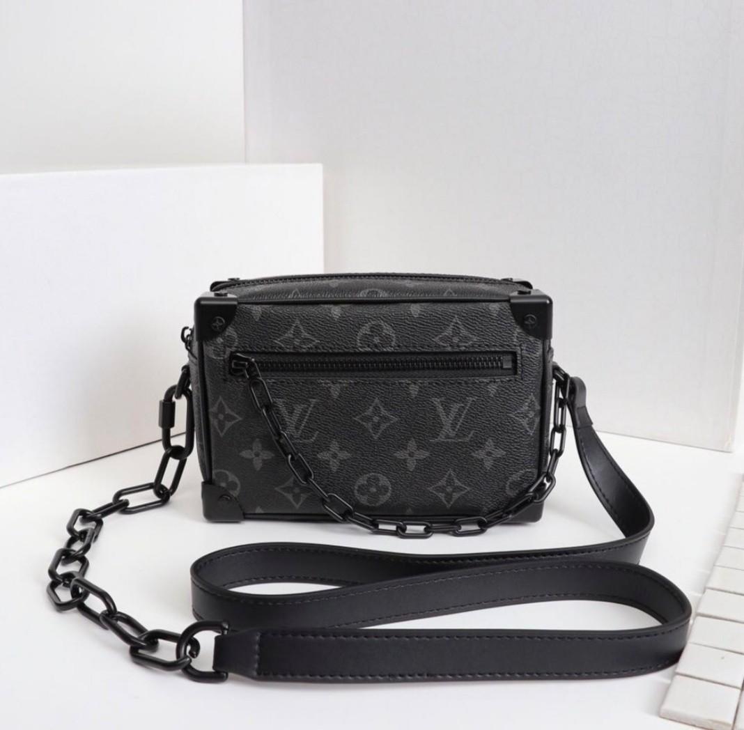 louis vuitton mini trunk