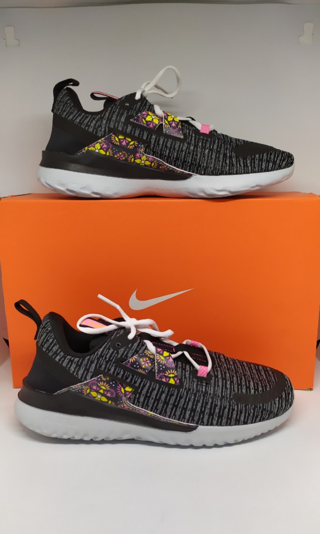 nike renew arena pink