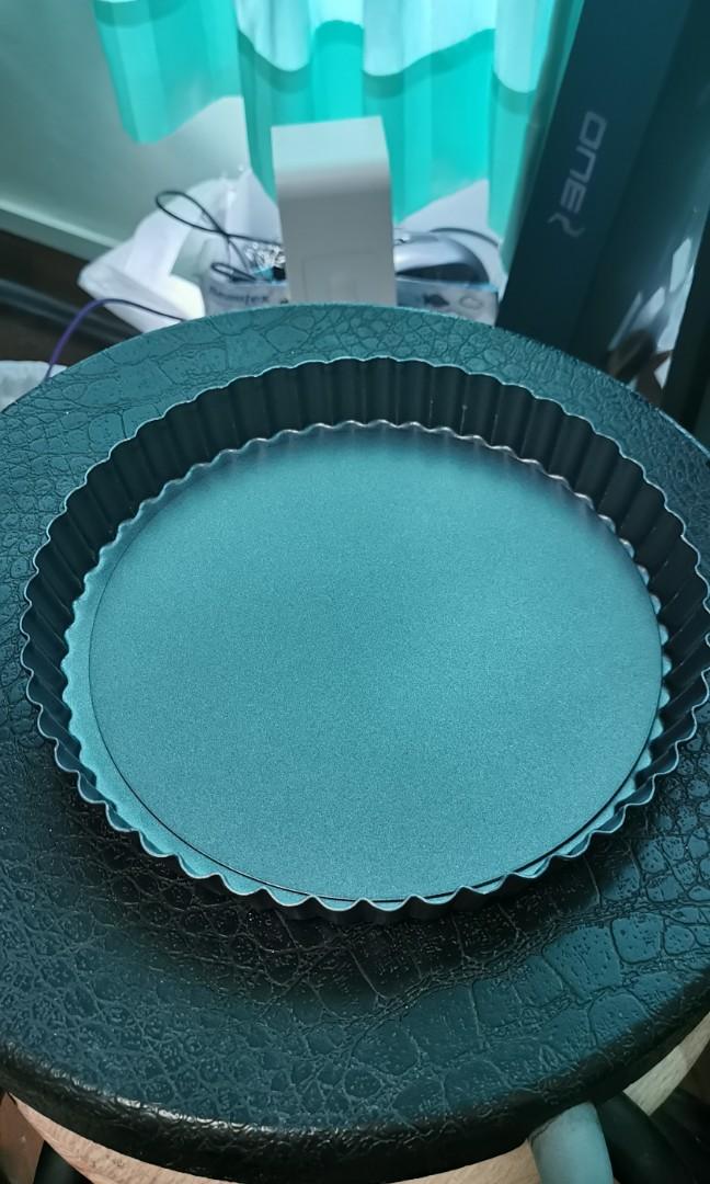 Pie Tart Mold, Furniture & Home Living, Kitchenware & Tableware, Other