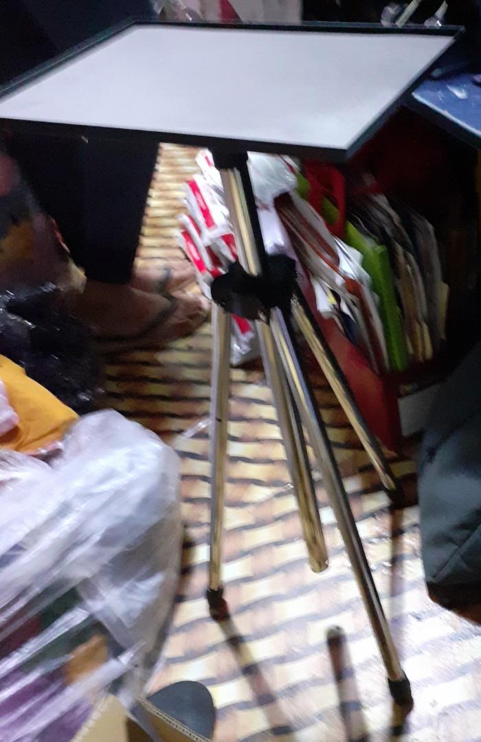 Projector Tripod Stand (Category: Projectors) located in Manila. Submitted by goodviber.corp (Listing ID 1013658681, Image 1). Description: .