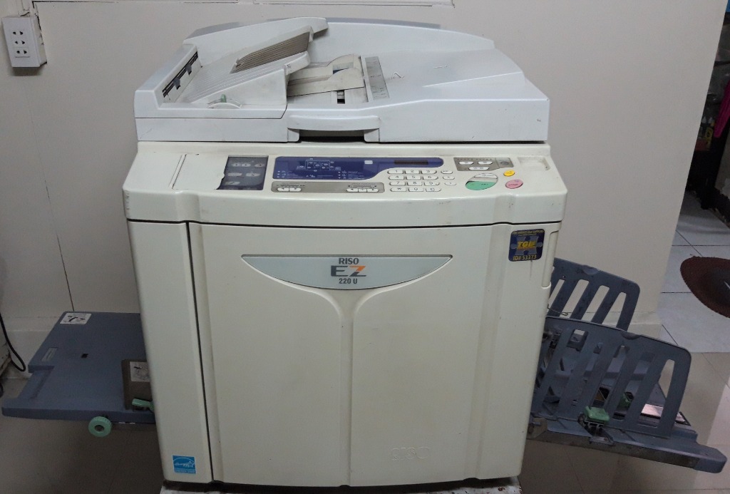 Riso Machine EZ 220U (Digital Duplicator), Computers & Tech, Printers