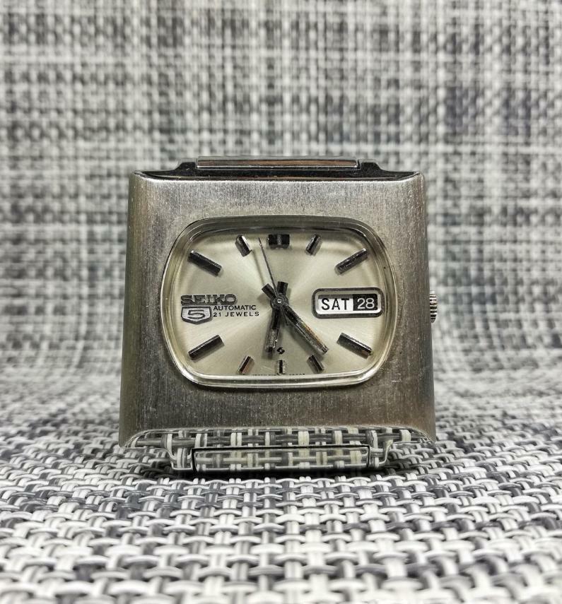Seiko Vintage Square 6119 Fully Restored Sample Automatic Watch, Men's  Fashion, Watches & Accessories, Watches on Carousell