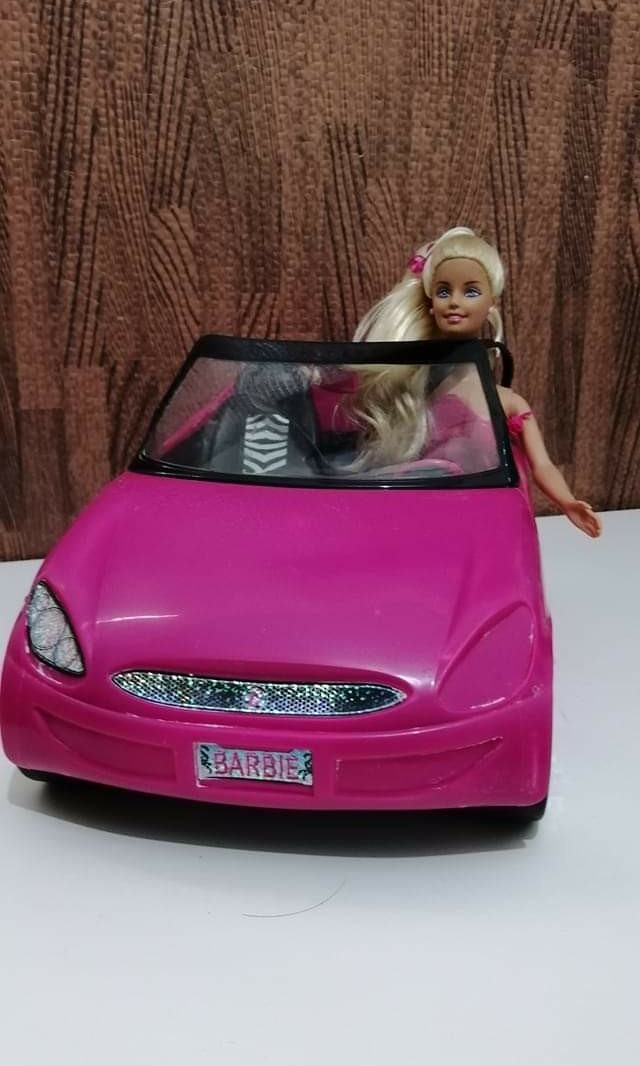 a big barbie car