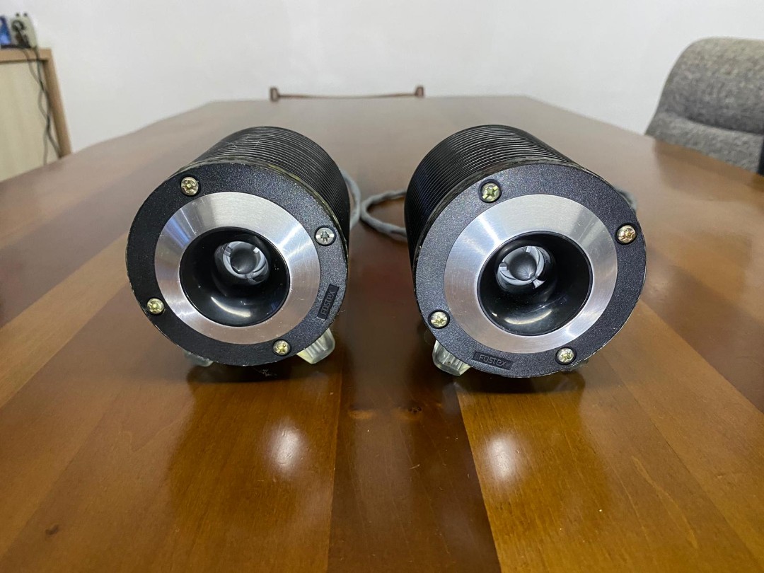 Stand alone tweeters outlet