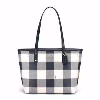 Tas coach