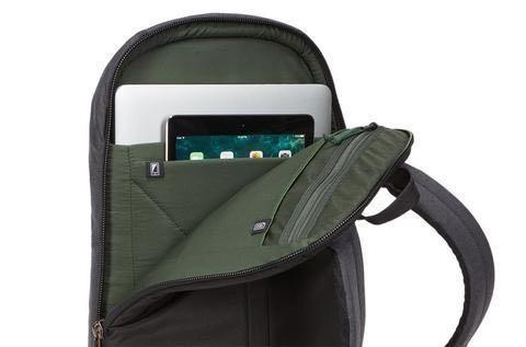 Thule vea 17l review top