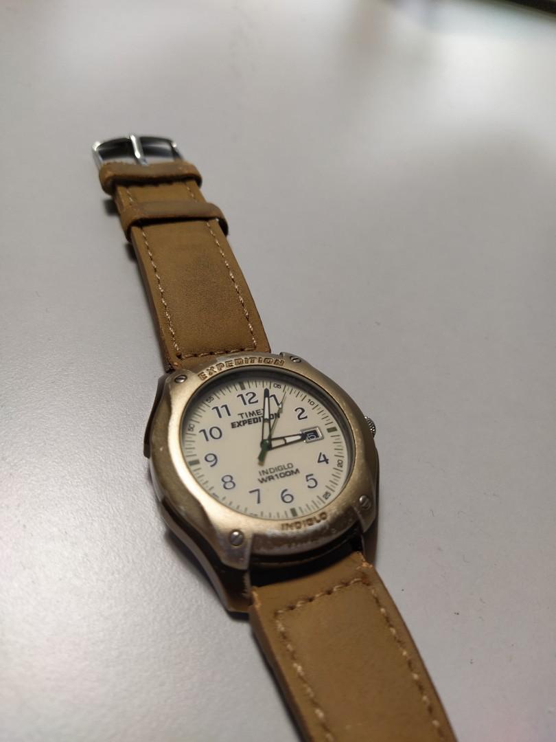 Timex Watch (Category: Watches) located in Kuala Lumpur. Submitted by barangamzar (Listing ID 1013763891, Image 2). Description: -OEM strap -got scratches -condition 6/10 free shipping.