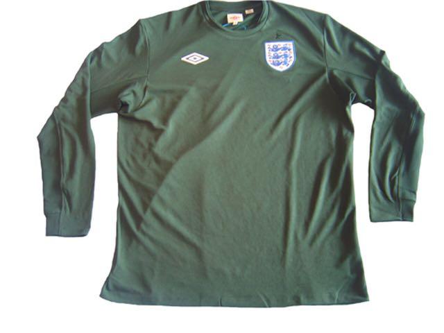 umbro full sleeve t shirt