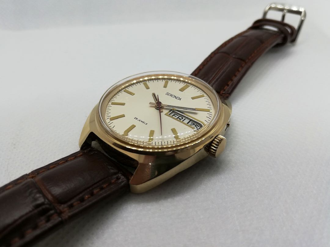 VINTAGE SEKONDA USSR 26 JEWELS Men s Fashion Watches