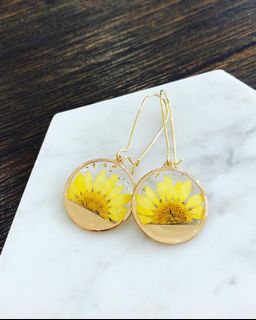 (Category: ) located in . Submitted by wildpetals (Listing ID 1013697117, Image 1). Description: .