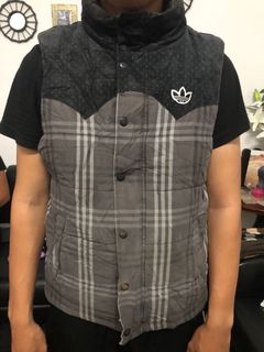 (Category: ) located in . Submitted by ikmalllsss (Listing ID 1013925292, Image 1). Description: .