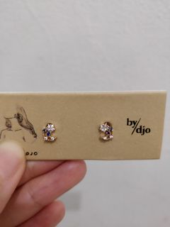 (Kategori: ) berada di . Dikirim oleh violilac (ID iklan 1013967337, Gambar 1). Deskripsi: .