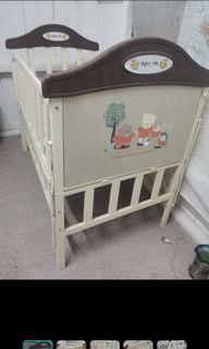 apruva metal crib with bassinet