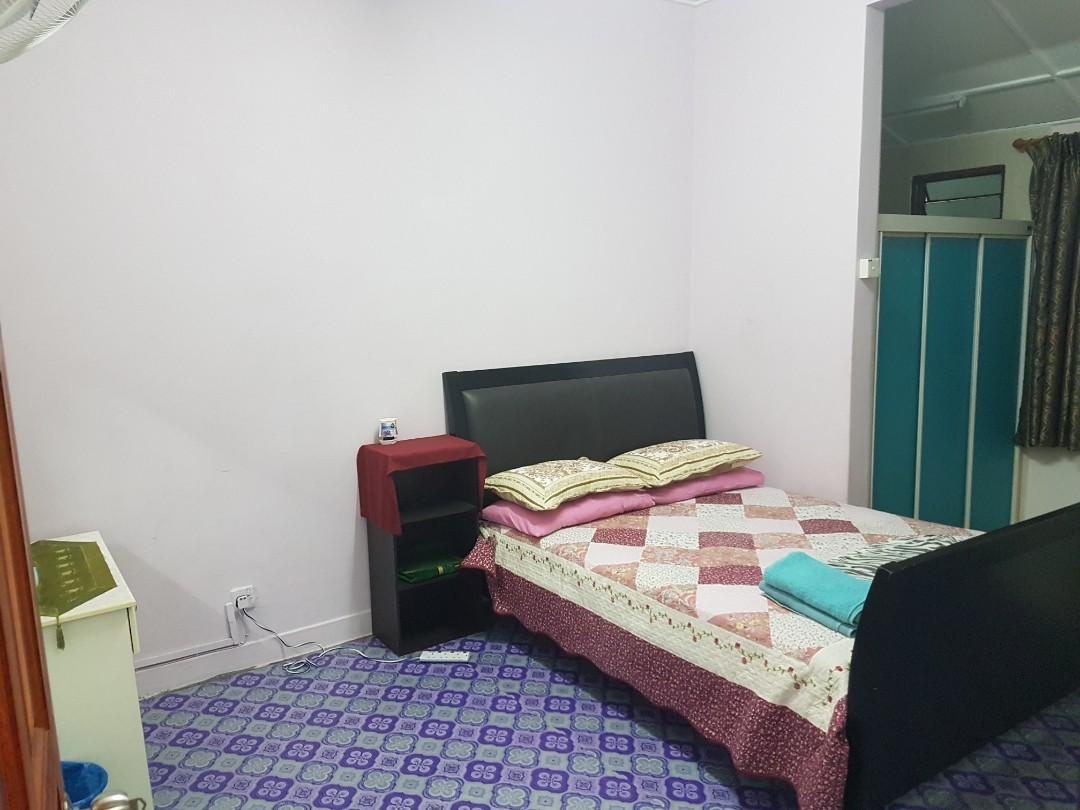 Bilik Biasa & Bilik Master Bedroom Rumah Teres Berdekatan LRT Jelatek ...