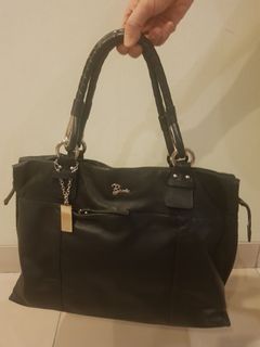 (Kategori: ) berada di . Dikirim oleh prelovedpiii (ID iklan 1014038435, Gambar 1). Deskripsi: .