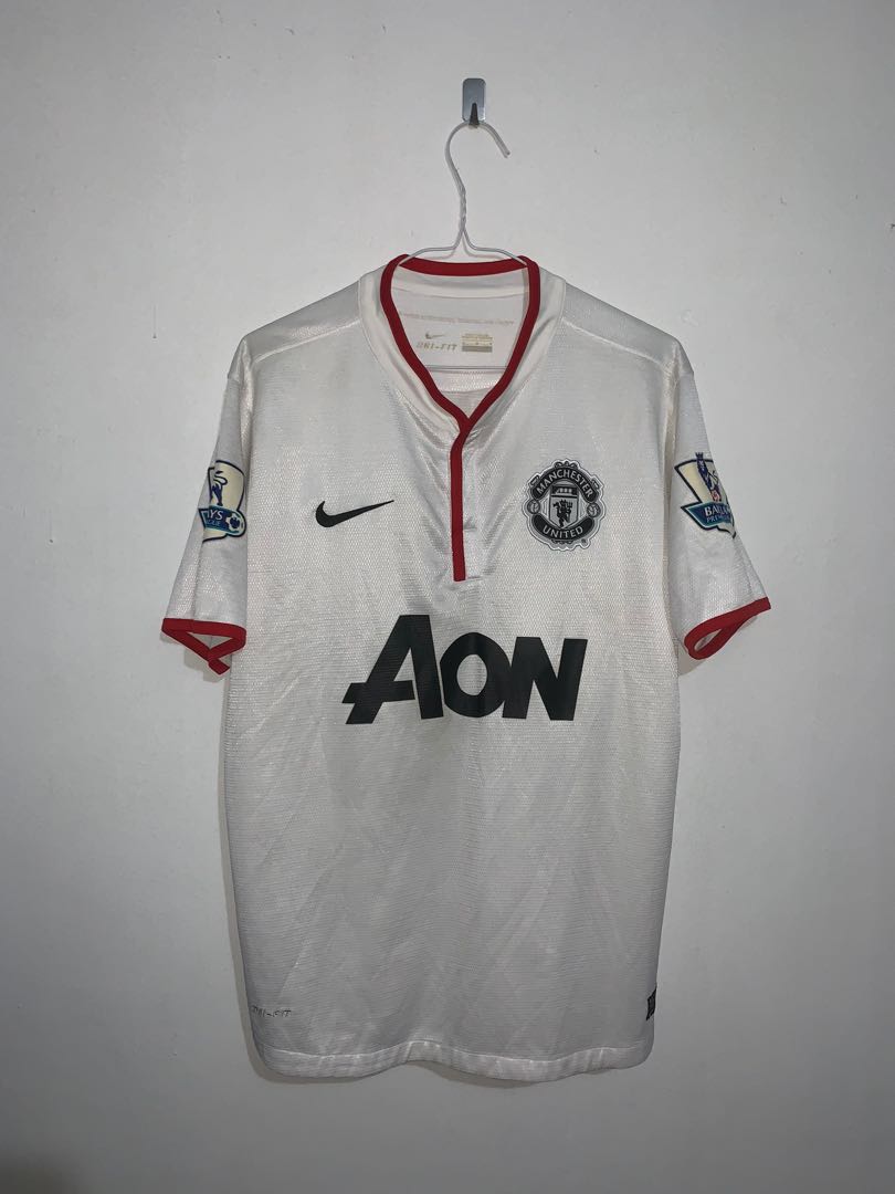 Manchester United Away Football Jersey Sports Athletic Sports Clothing On Carousell