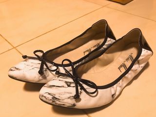 （分類：）位於 。 由 cher.nnn 提交（商品編號 1014056057，圖片 1）。簡介： 。