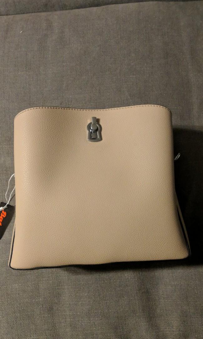 New Bata turn lock 2way crossbody beige bag
