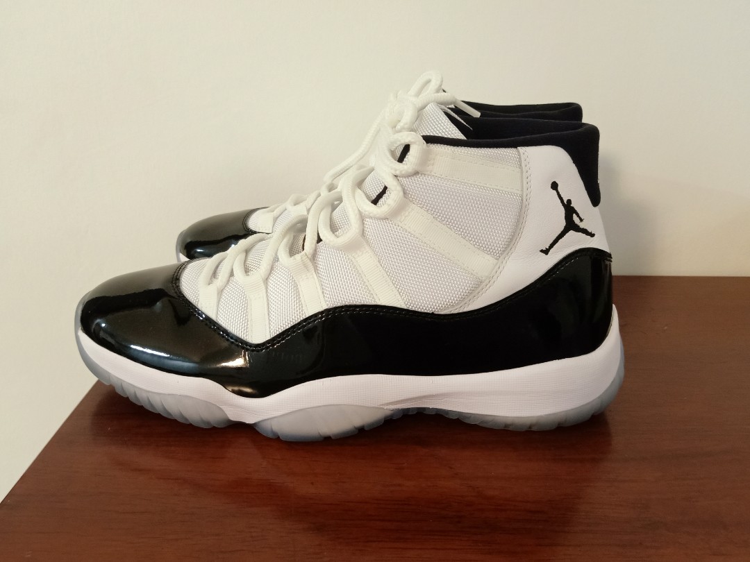 nike air jordan 11 concord