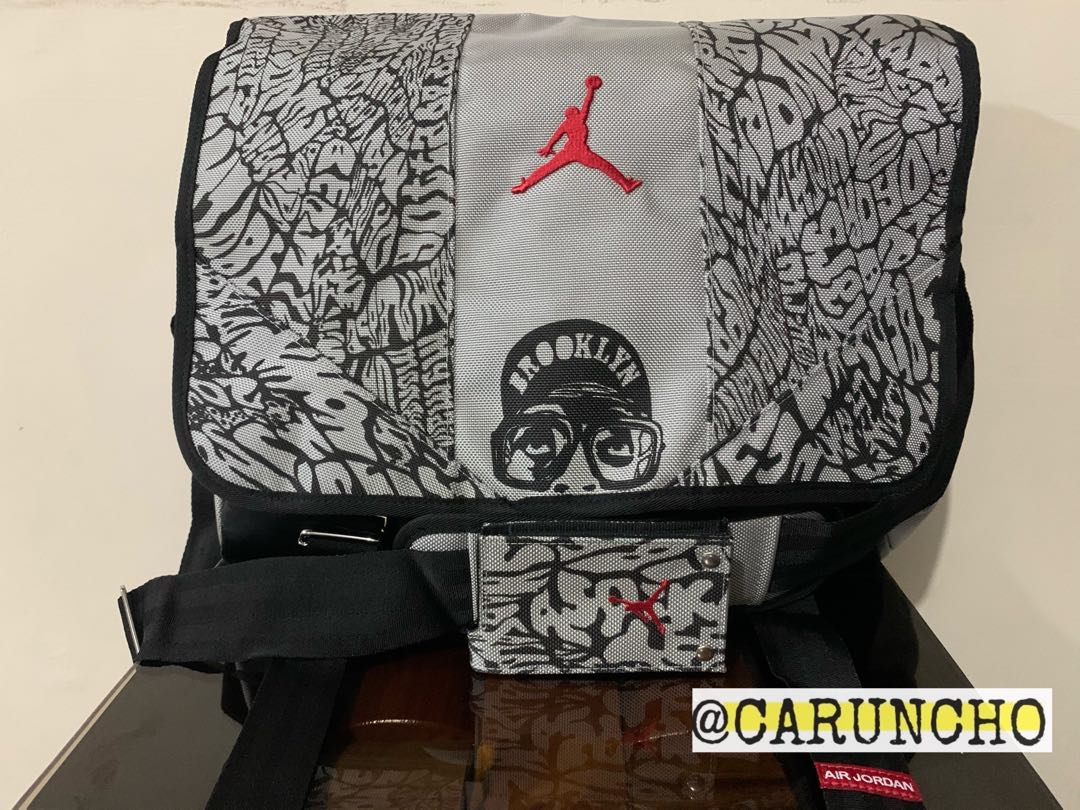 nike spike bag