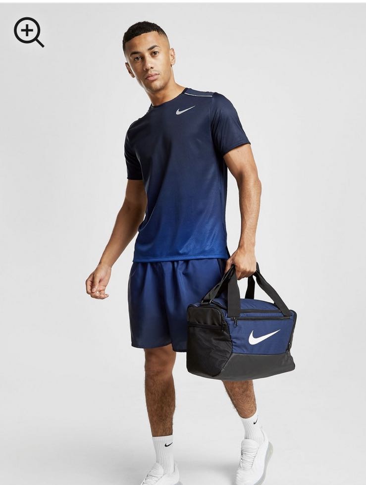 nike extra small brasilia bag