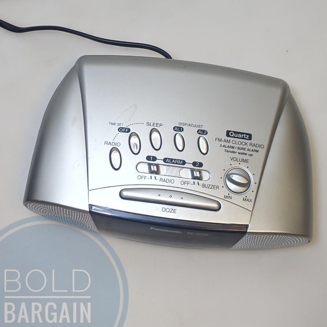 Panasonic RC-Q720 AM FM Stereo Radio Digital Alarm Clock, Audio ...