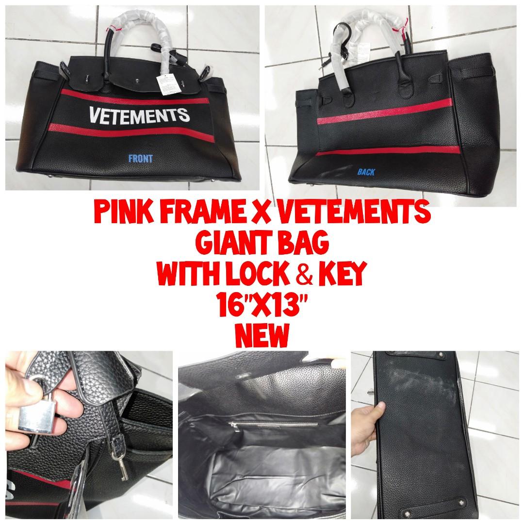 Vetements Logo-print Leather Belt Bag in Black | Lyst