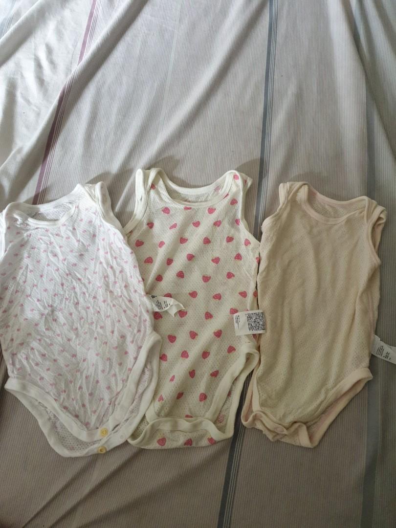 uniqlo onesies