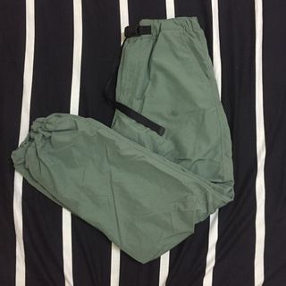 (Category: ) located in . Submitted by pbqrnwardrobe (Listing ID 1013930073, Image 1). Description: .