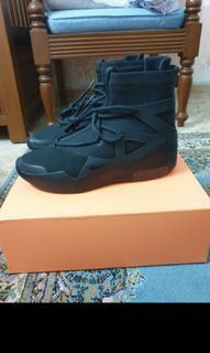 (Category: ) located in . Submitted by sneakercrew (Listing ID 1014259023, Image 1). Description: .