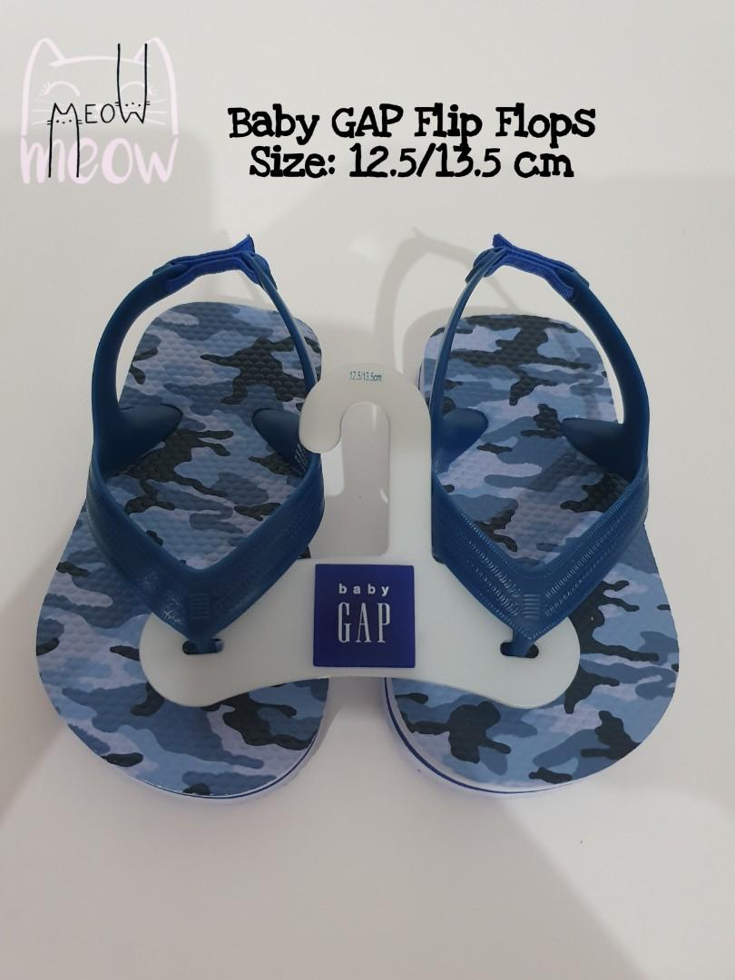 baby gap flip flops