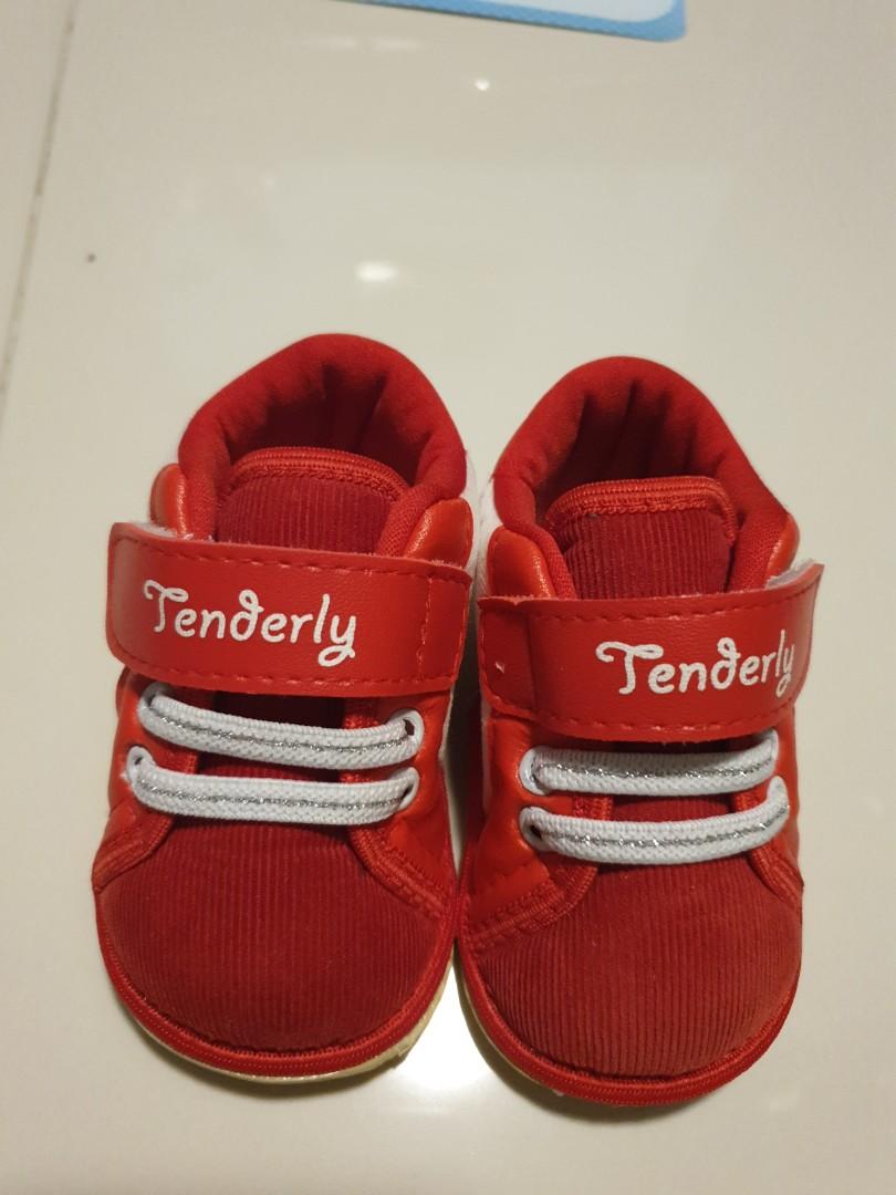 Red baby clearance boy shoes