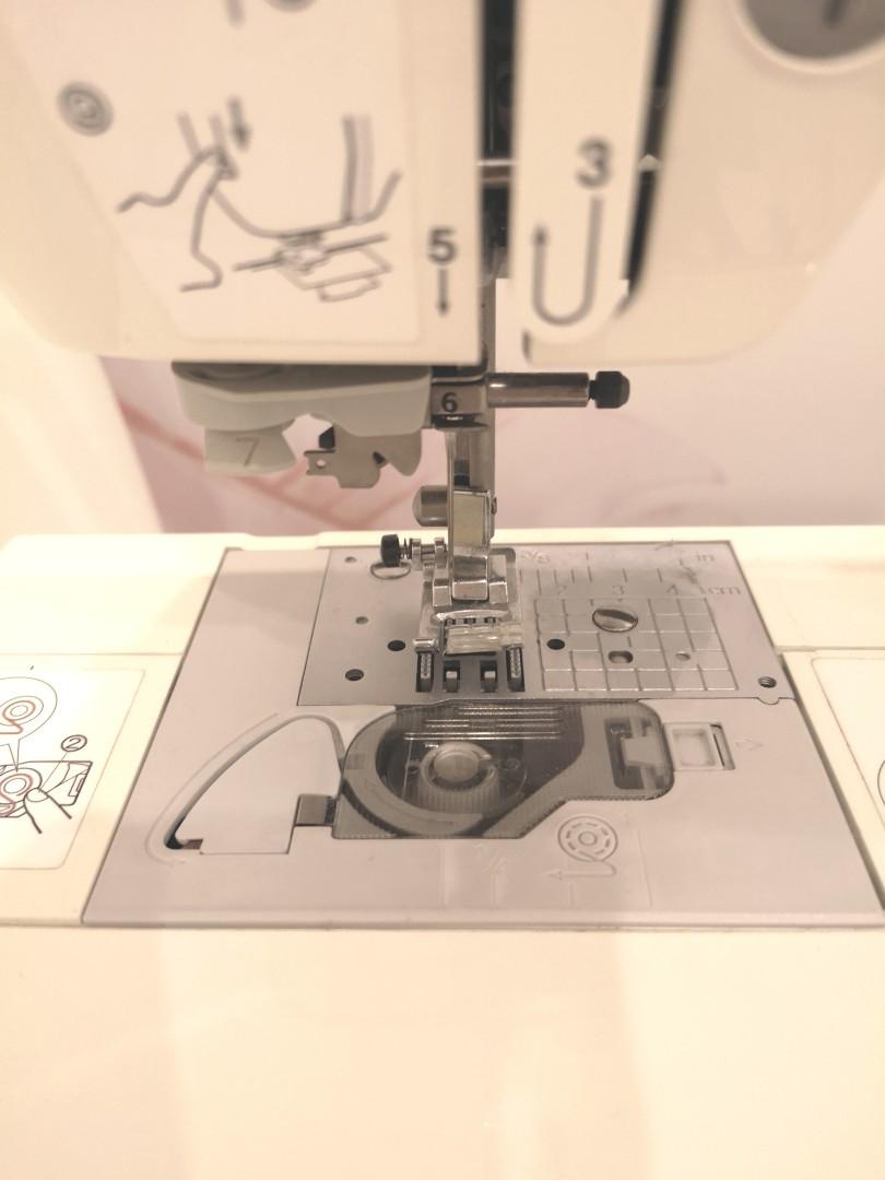 Brother Innovis 950 Embroidery Sewing Machine, Hobbies & Toys
