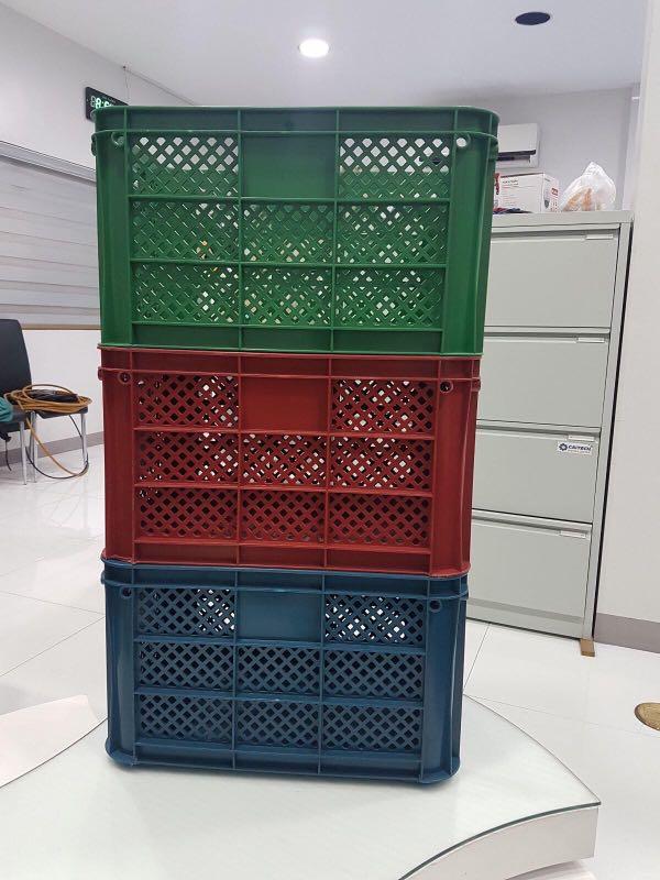 Plastic crates (Category: Storage Boxes & Baskets) located in Manila. Submitted by joeyroque09 (Listing ID 1014224629, Image 1). Description: 09177110098 for fast transaction. # 8050 Capacity: 50 LITER CRATES Size dimension: H30 X W36 X L52CM PHP 193/pc # 8050 50 LITER CRATES(BLK) Size: Dimension: H30 X W36 X L52CM PHP 160.