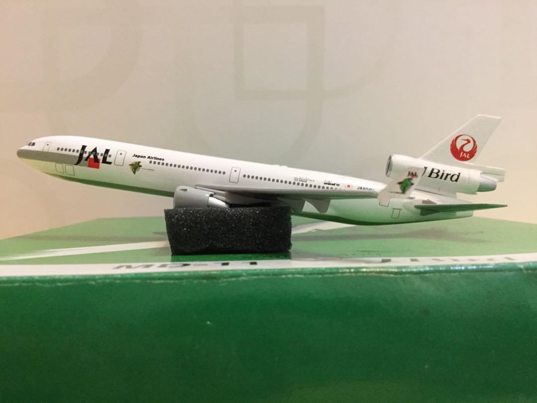 Diecast aircraft model JAL MD11 J bird, Hobbies & Toys, Memorabilia