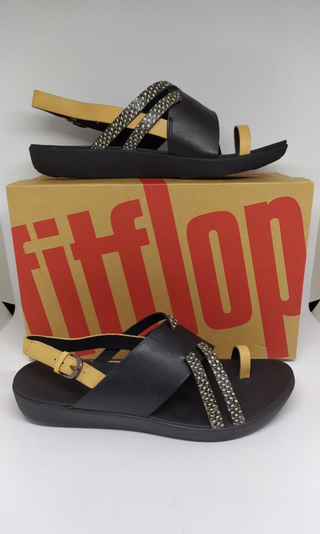 FitFlop Loopy Leather Sandal in Black Size US 8 only Women s