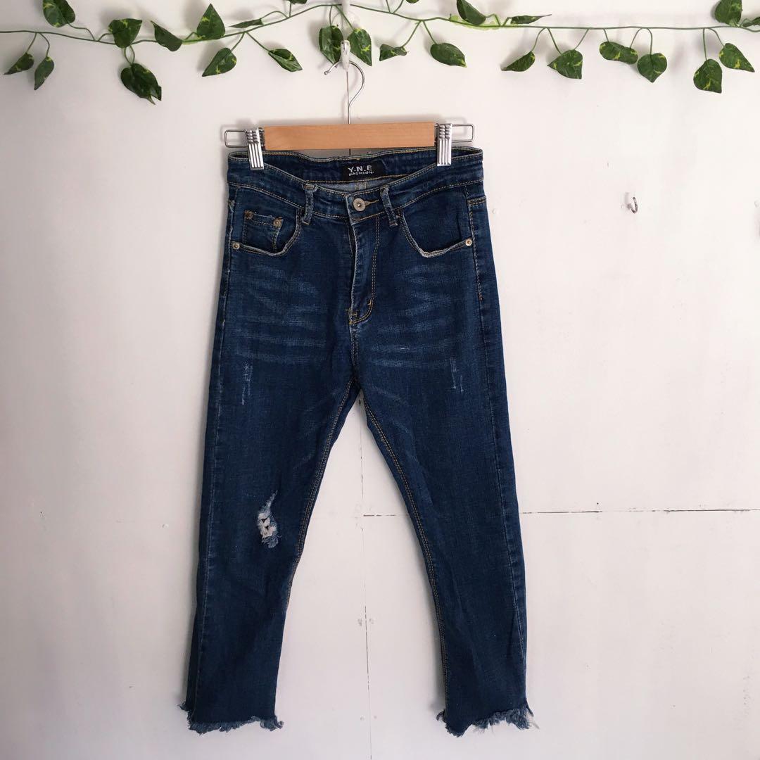 girls skinny ripped jeans