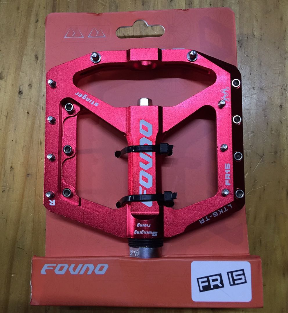 Fovno pedal top