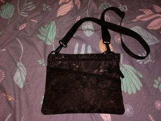 （分類：）位於 。 由 chilam15bb 提交（商品編號 1014280694，圖片 1）。簡介： 。