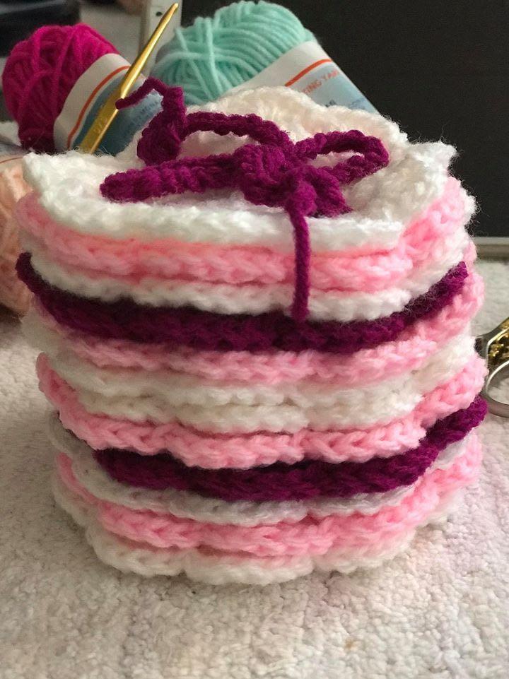 Hand made crochet coaster (Category: Handmade Craft) located in Quezon City. Submitted by 4k.collection (Listing ID 1014145727, Image 3). Description: ~post for review purposes~ MADE TO ORDER Discount on 6pcs and above For personal use/gift/give away 💚 Available in different colors.