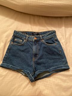 (Category: ) located in . Submitted by r.azux (Listing ID 1014260463, Image 1). Description: .