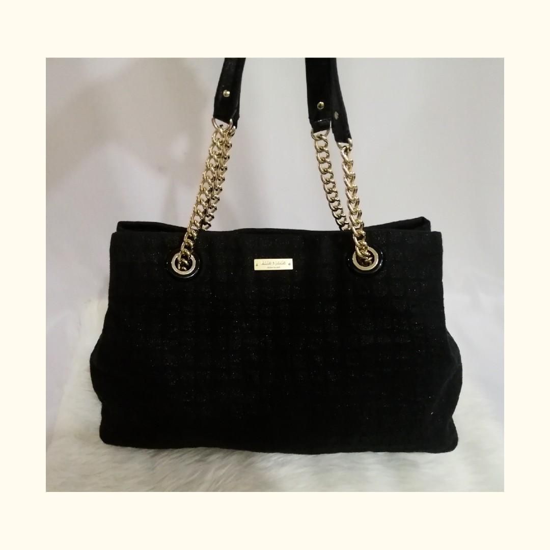 Kate Spade Black Fabric Logo Maryanne With Gold Chain Handles, Luxury, Bags  & Wallets on Carousell